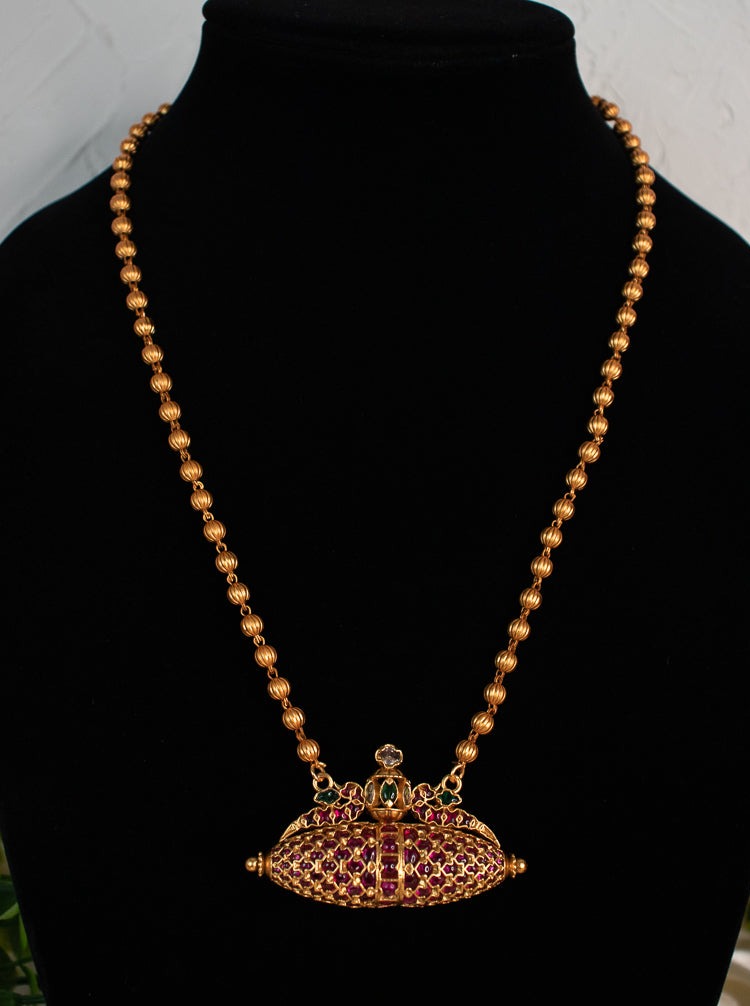 Navya - Ruby/Green