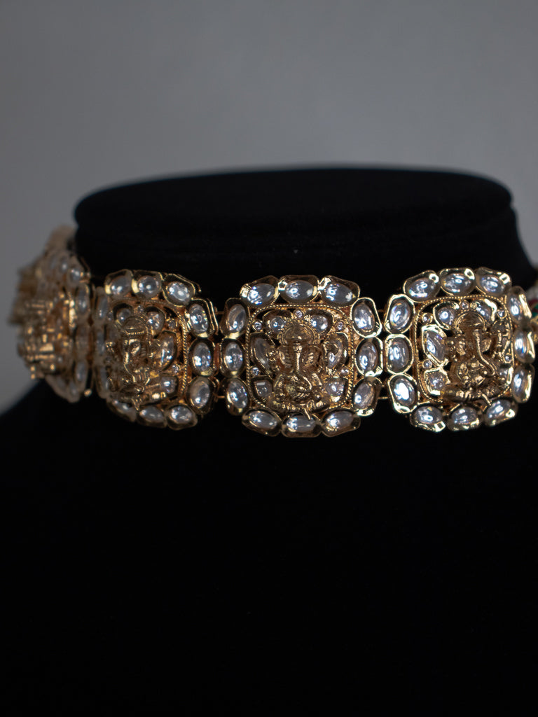 Ganesh Kundan Choker Set