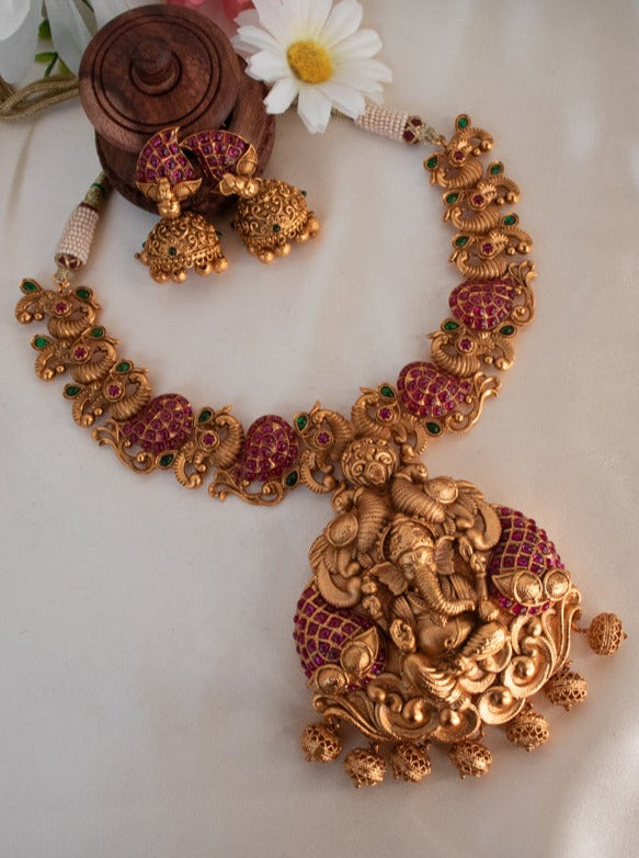 Ganesh Short Neckpiece Set