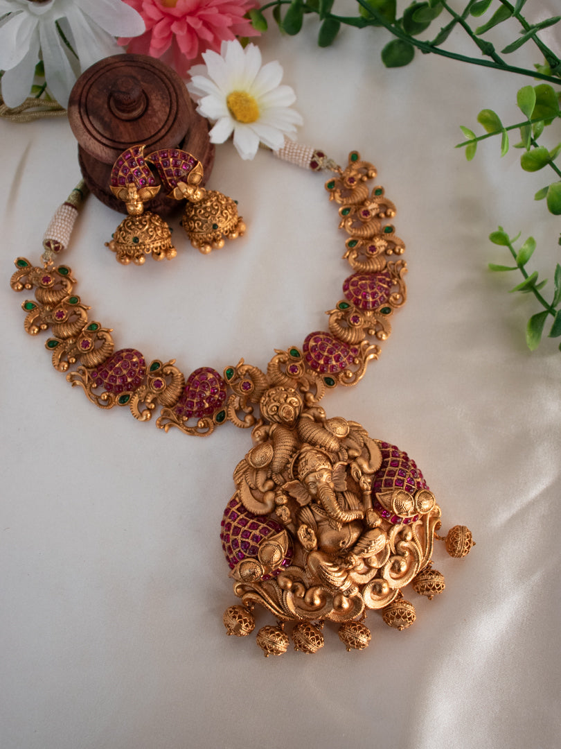 Ganesh Short Neckpiece Set