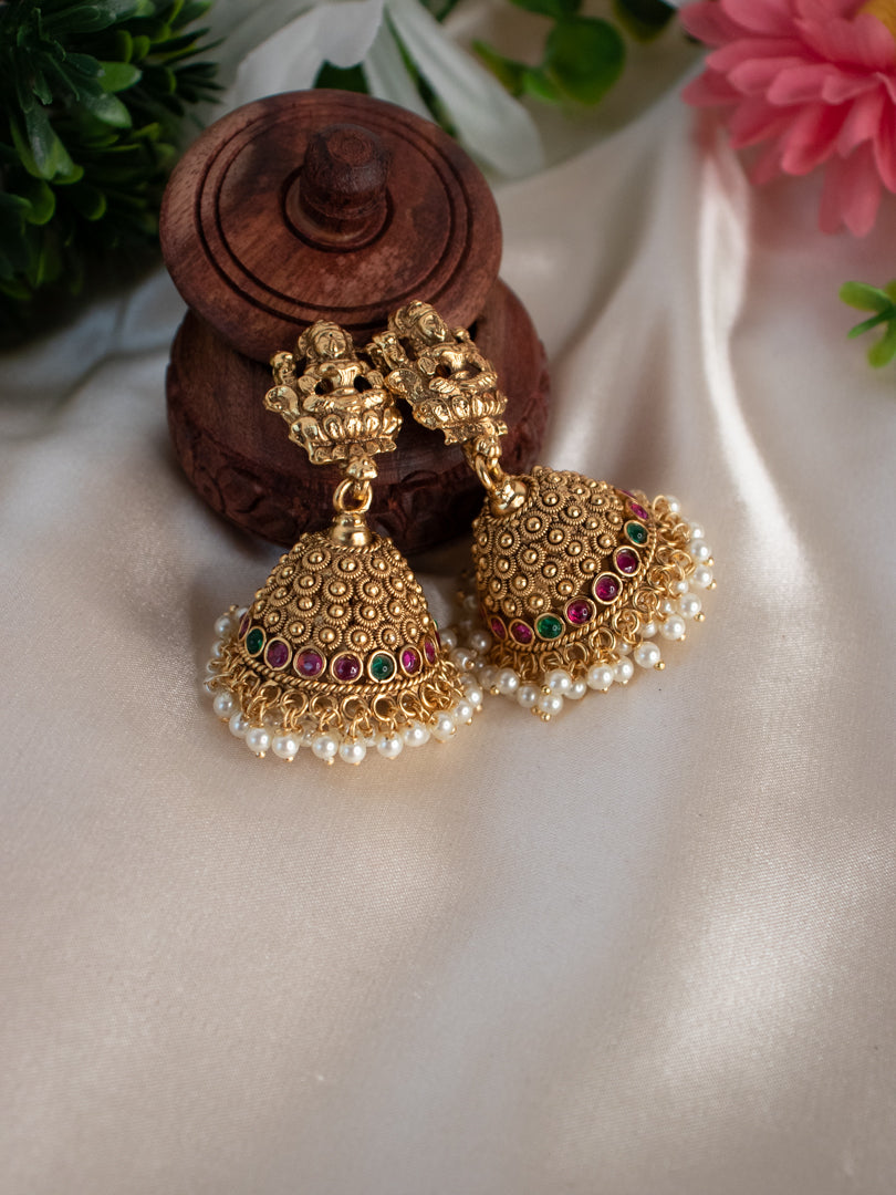 Lakshmi Short Neckpiece Set