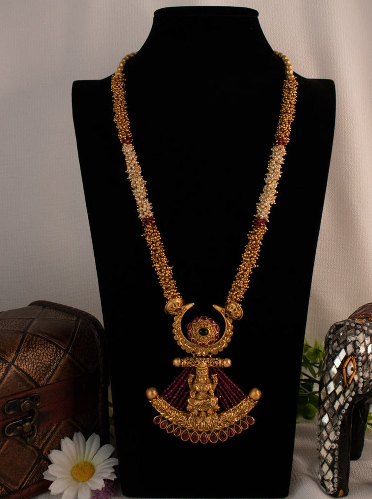 Laxmi pendant necklace on sale set