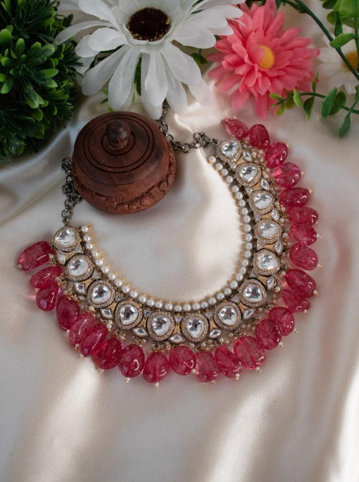 Short Necklace Set
