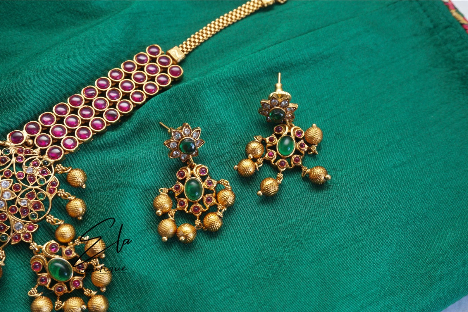 Premium Kemp High Neck Choker - Ruby & Green