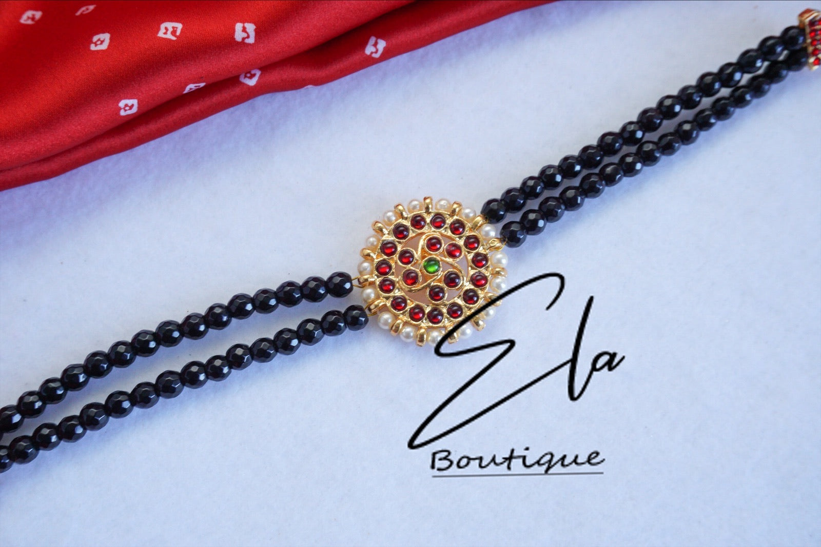 Traditional high neck kemp choker with black Beads