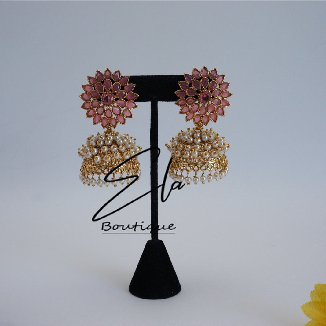 Jhumkas en grappes de perles