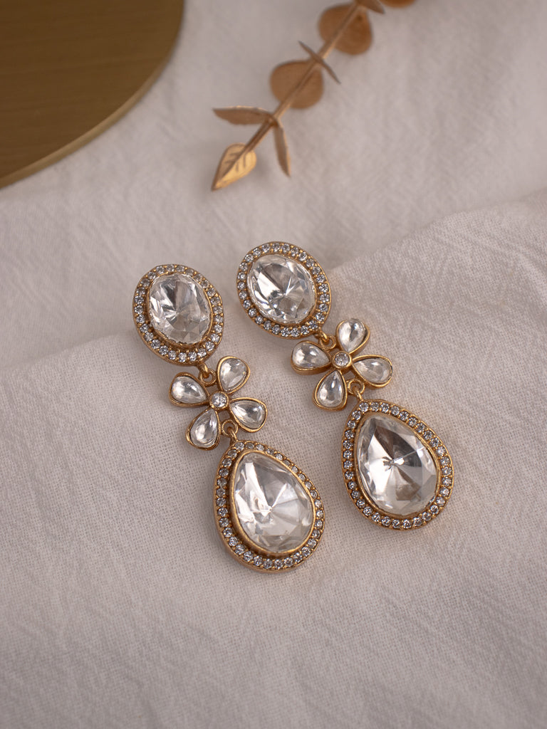 Aaina - Short Necklace earrings