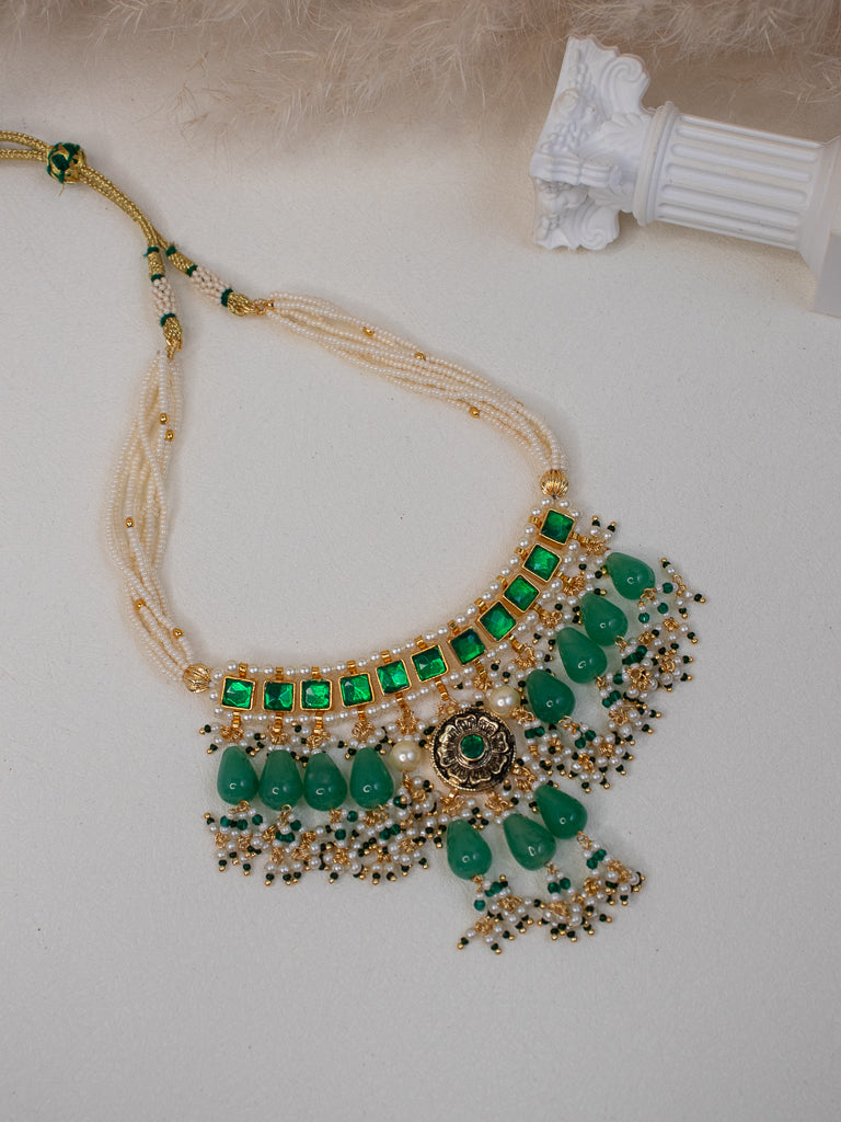 Aadhavi - Choker Set