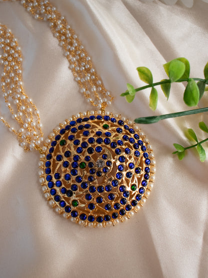 Round Pendant Neckpiece With Long Pearl Chain - Blue