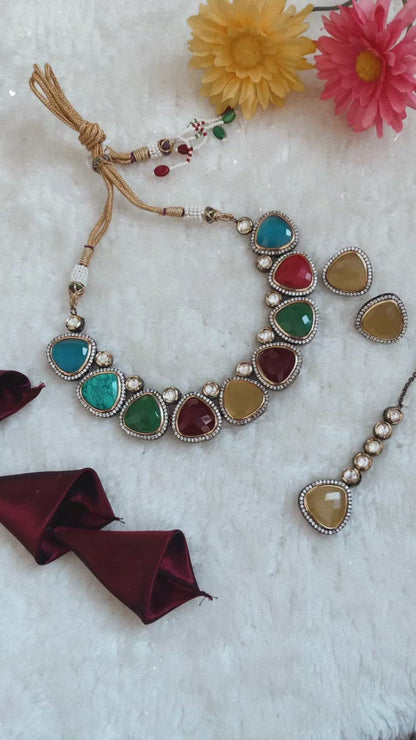 Multicolour Kundan Necklace Set