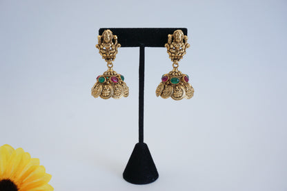 Gold Look Alike 3 Layer Neckpiece With Earrings